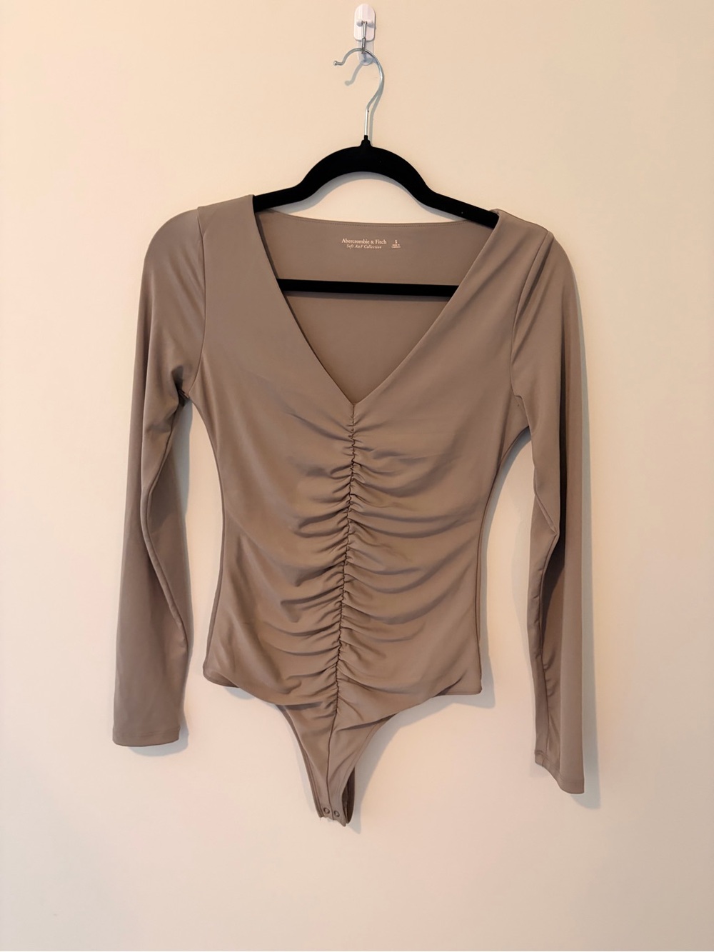 Abercrombie & Fitch Taupe Ruched V-Neck Long Sleeve Bodysuit